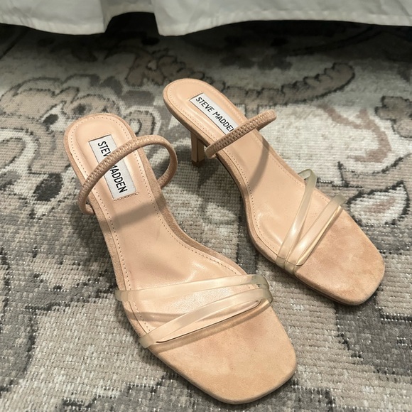 Steve Madden Taupe Heels - Picture 1 of 3